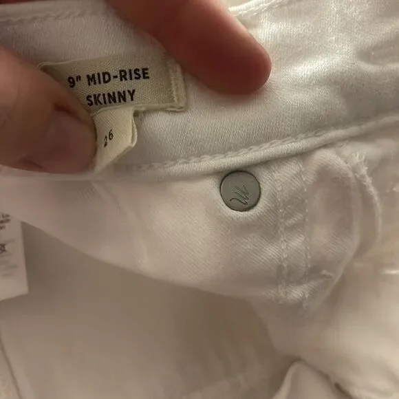 Madewell 9" Mid-Rise Button Fly Skinny Jeans in Pure White 26 - Picture 7 of 7